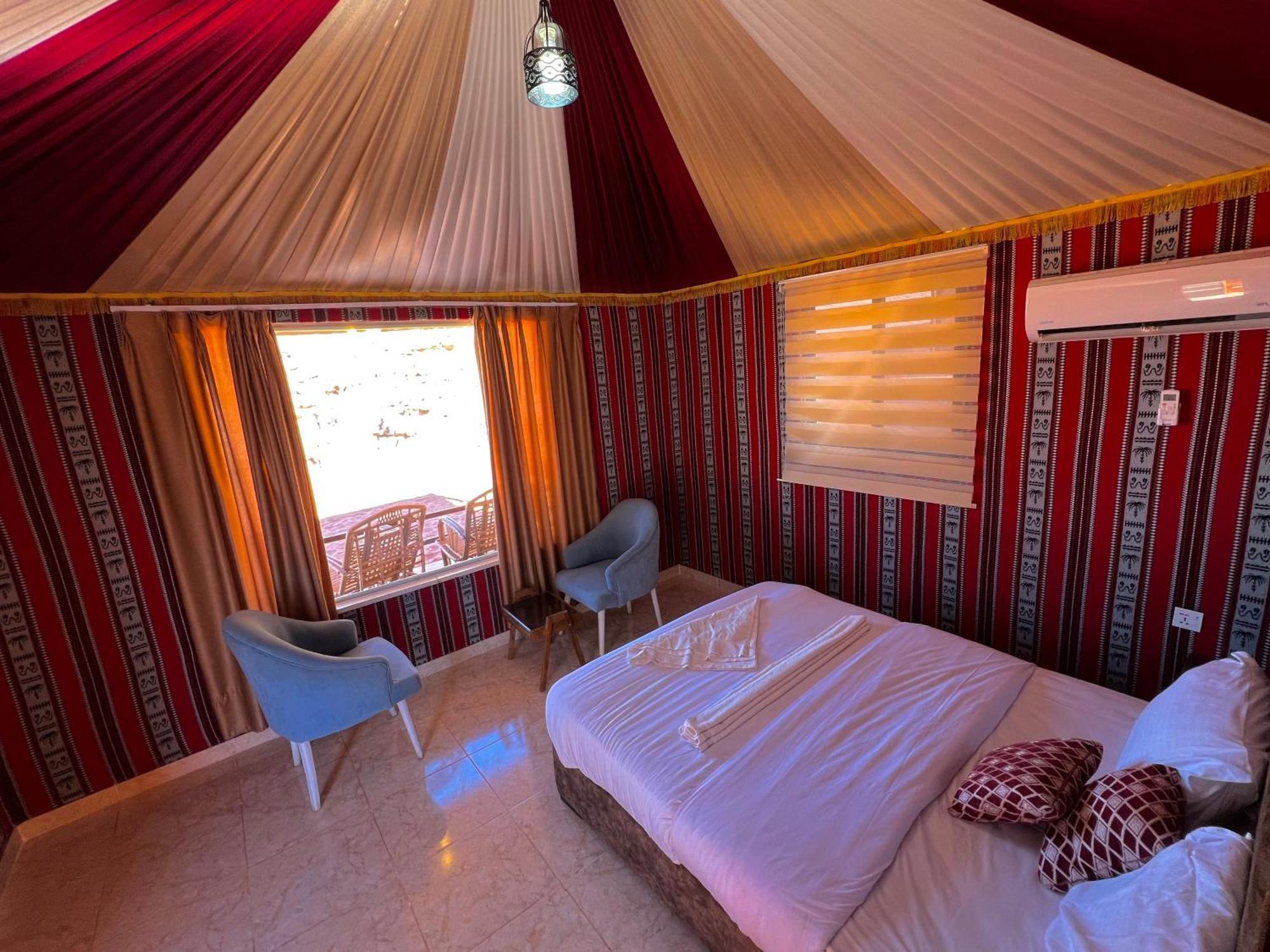 Angelina Wadi Rum Camp Exterior photo